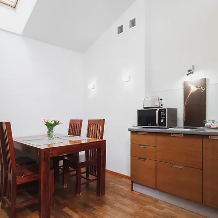 Amaretto Długa 60 By Renters